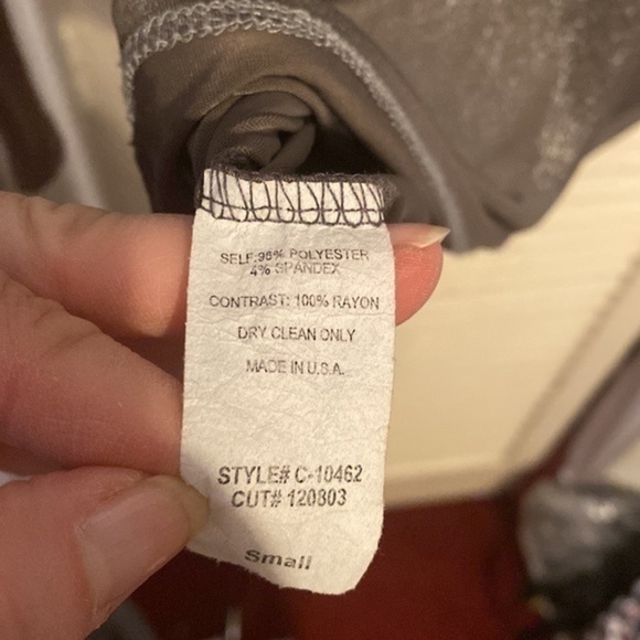 Brand & Label drape blouse - Picture 8 of 8